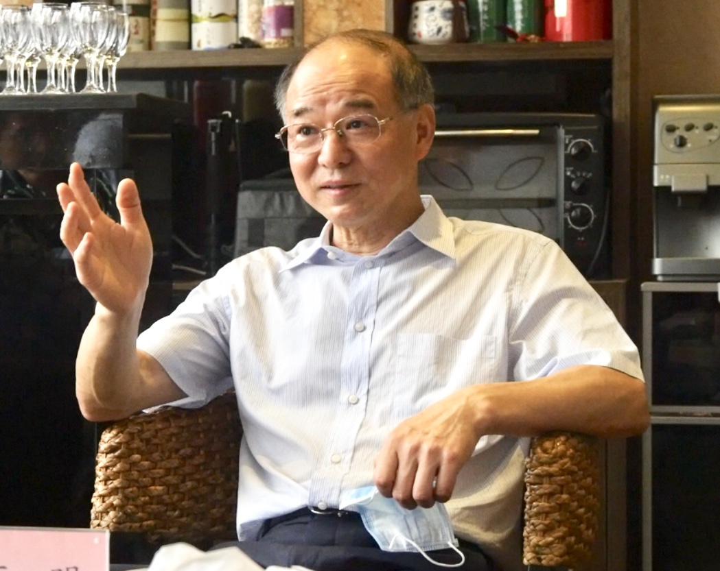 WilliamHill中文官方网站成功举办首期高层次人才学术午餐会（图）