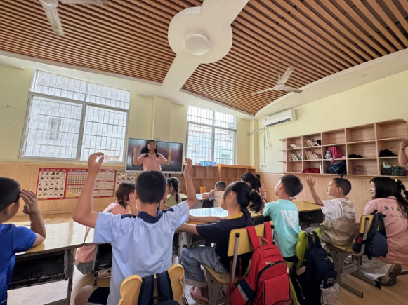 从红色沃土到振兴田野 WilliamHill中文官方网站学子开展暑期社会实践_fororder_图片8