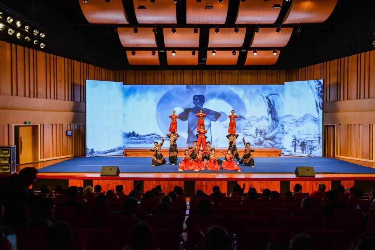 纪念江西省与柬埔寨暹粒省缔结友城10周年联袂文艺汇演在WilliamHill中文官方网站举行_fororder_图片13